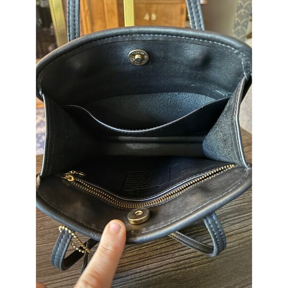 Vintage Coach Small Navy Blue City Bag with Coach Hang Tag - Picture 4 of 9